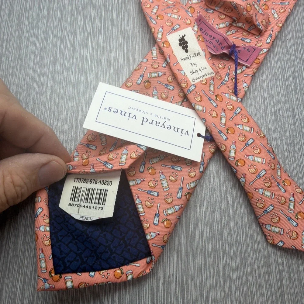 Vineyard Vines Silk Novelty Tie NWT Peach Cocktail Drink Barware Men's Necktie
